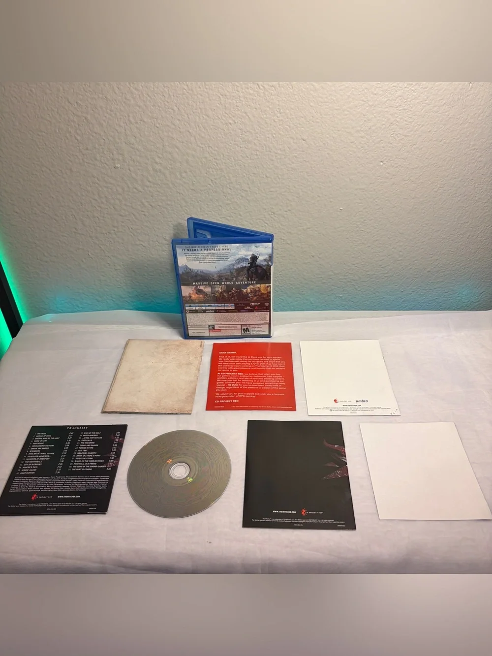 Witcher 3: Wild Hunt (Sony Playstation 4 PS4, 2015) Tested & Works CIB Complete
